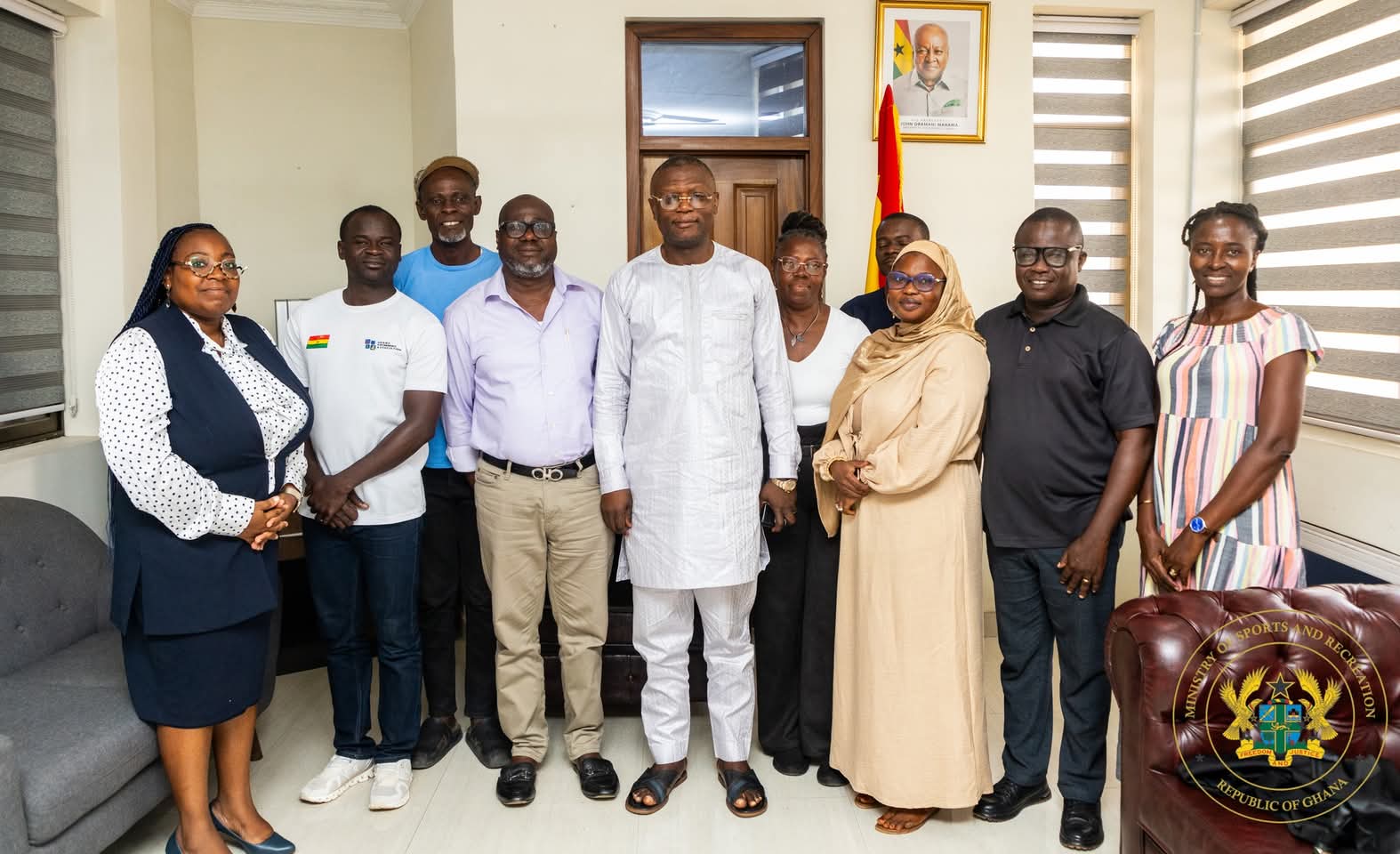 Ghana Swimming Association discusses progress of sport with Sports Minister