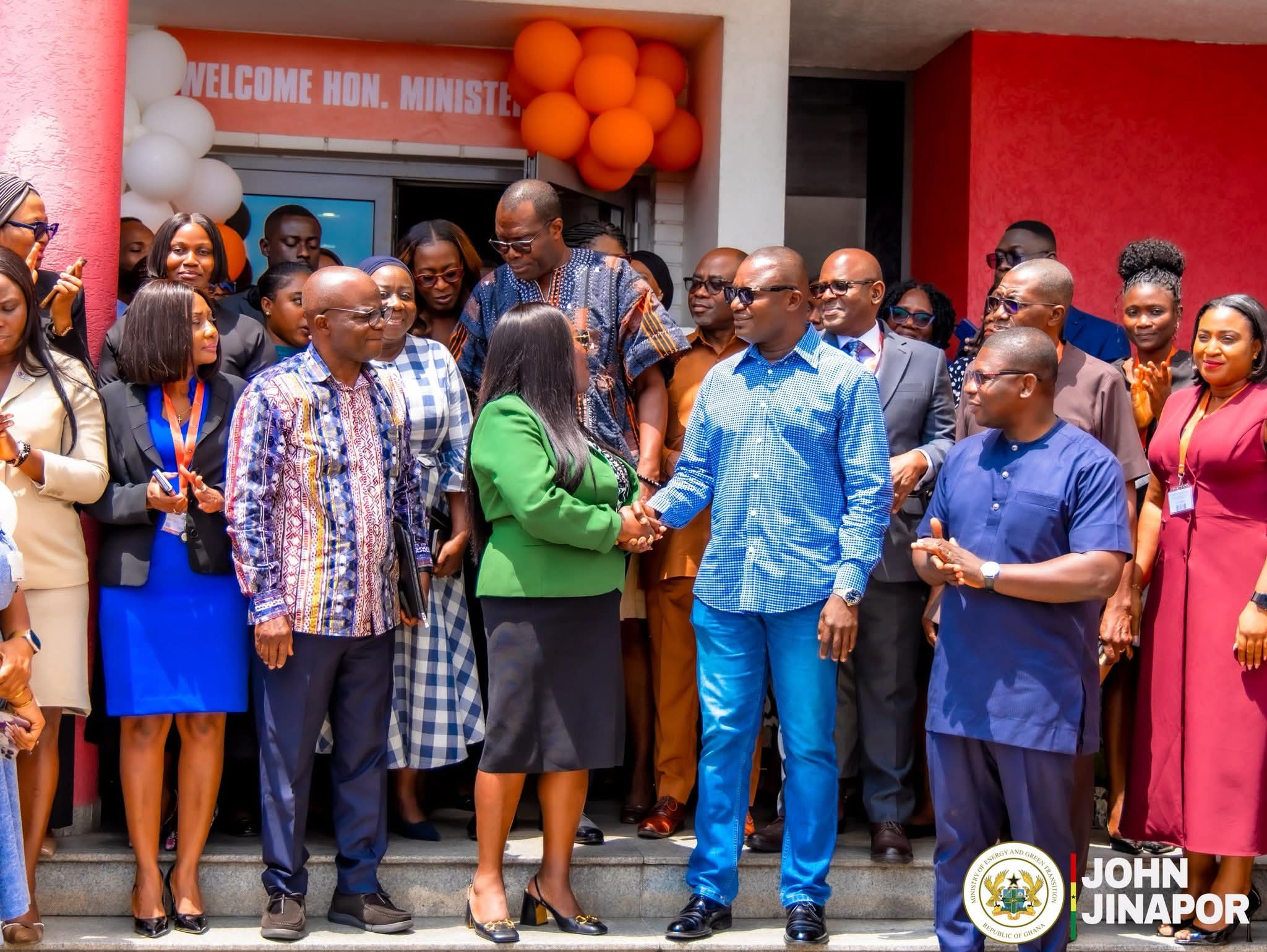 Energy Minister visits Ghana Gas, rallies support for efficiency in operations