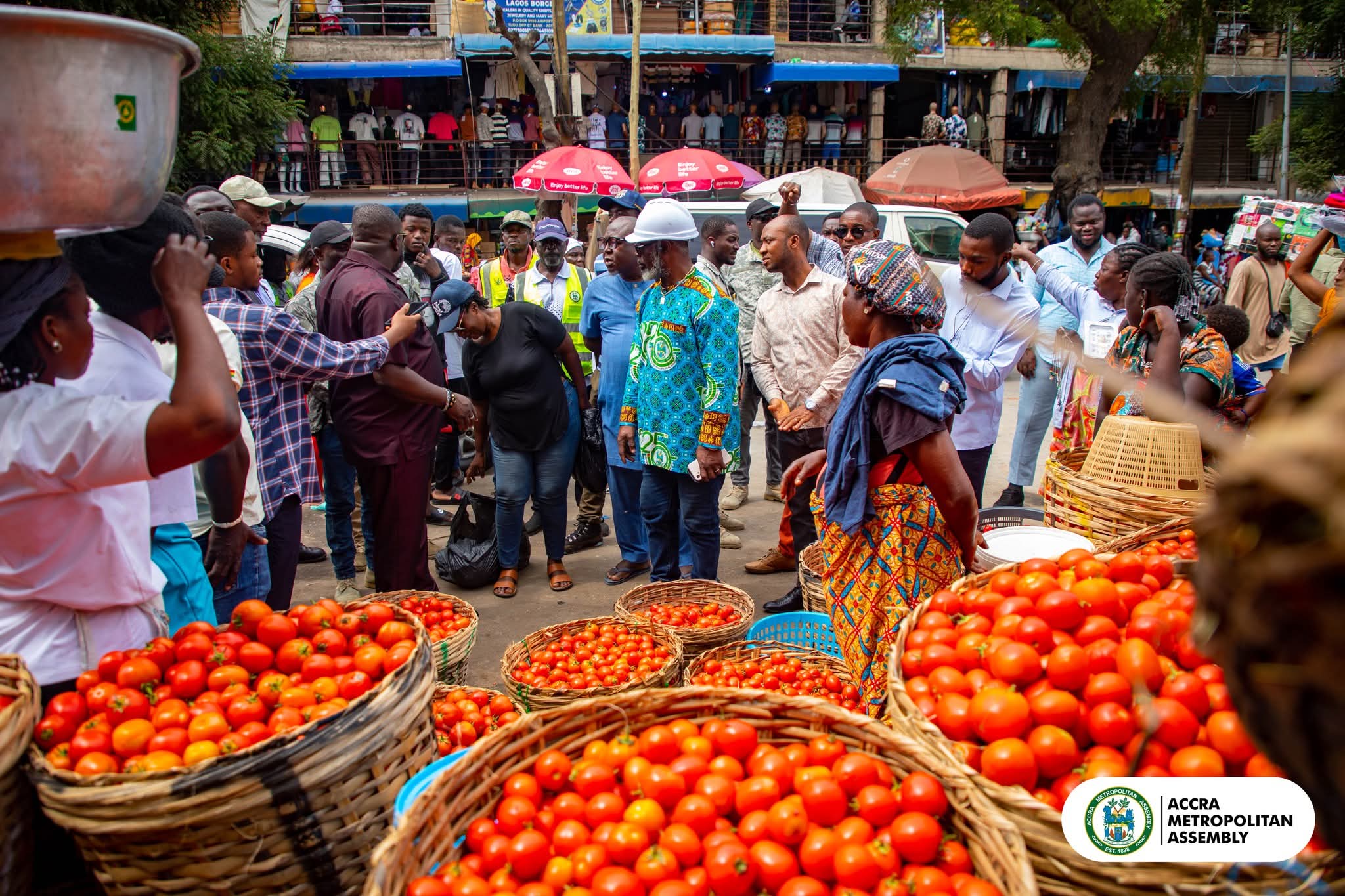 Mayor of Accra warns traders against paying money for trading spaces on city streets