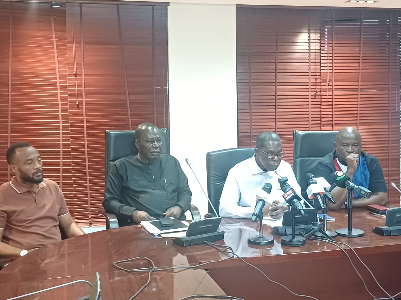 Minority slams Government over Cocoa Producer Price, accusing it of cheating