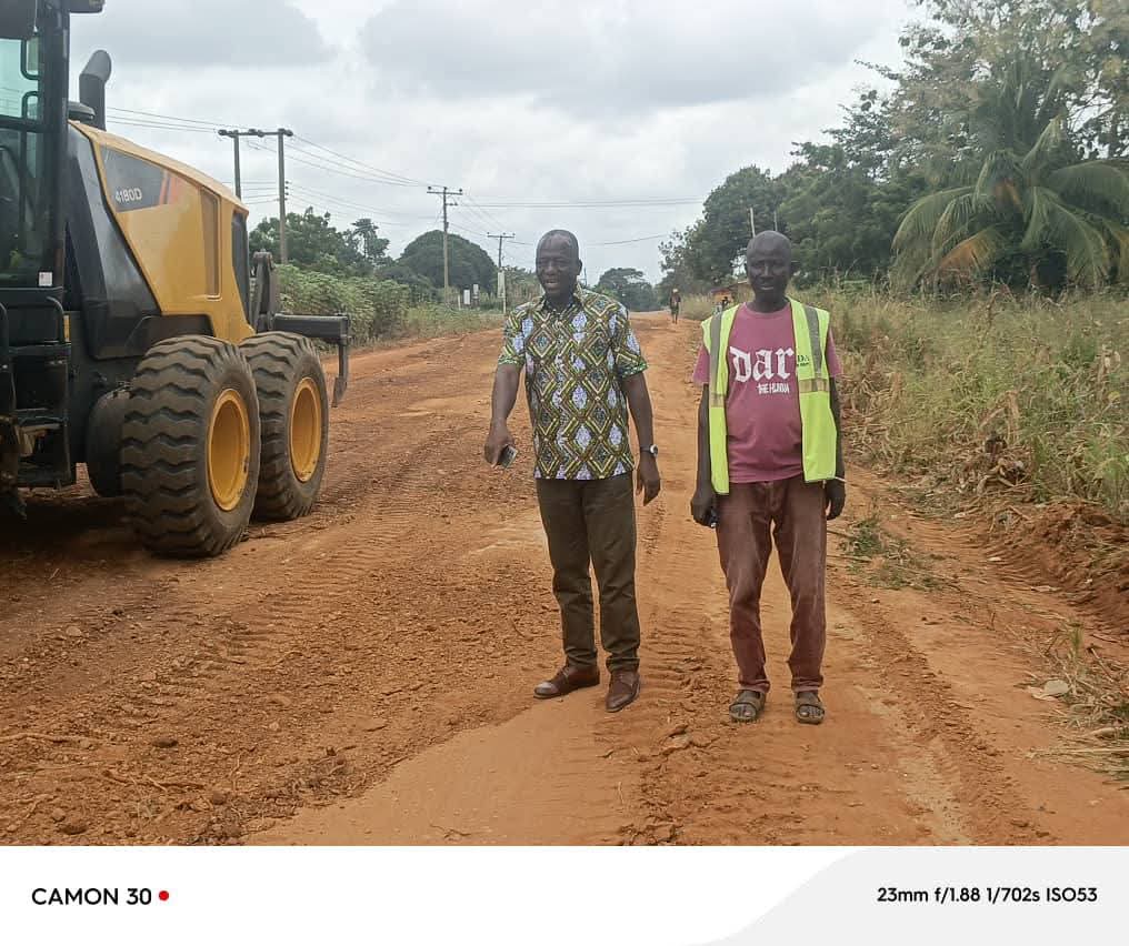 Akatsi South Assembly begins Road reshaping exercise in Akatsi township