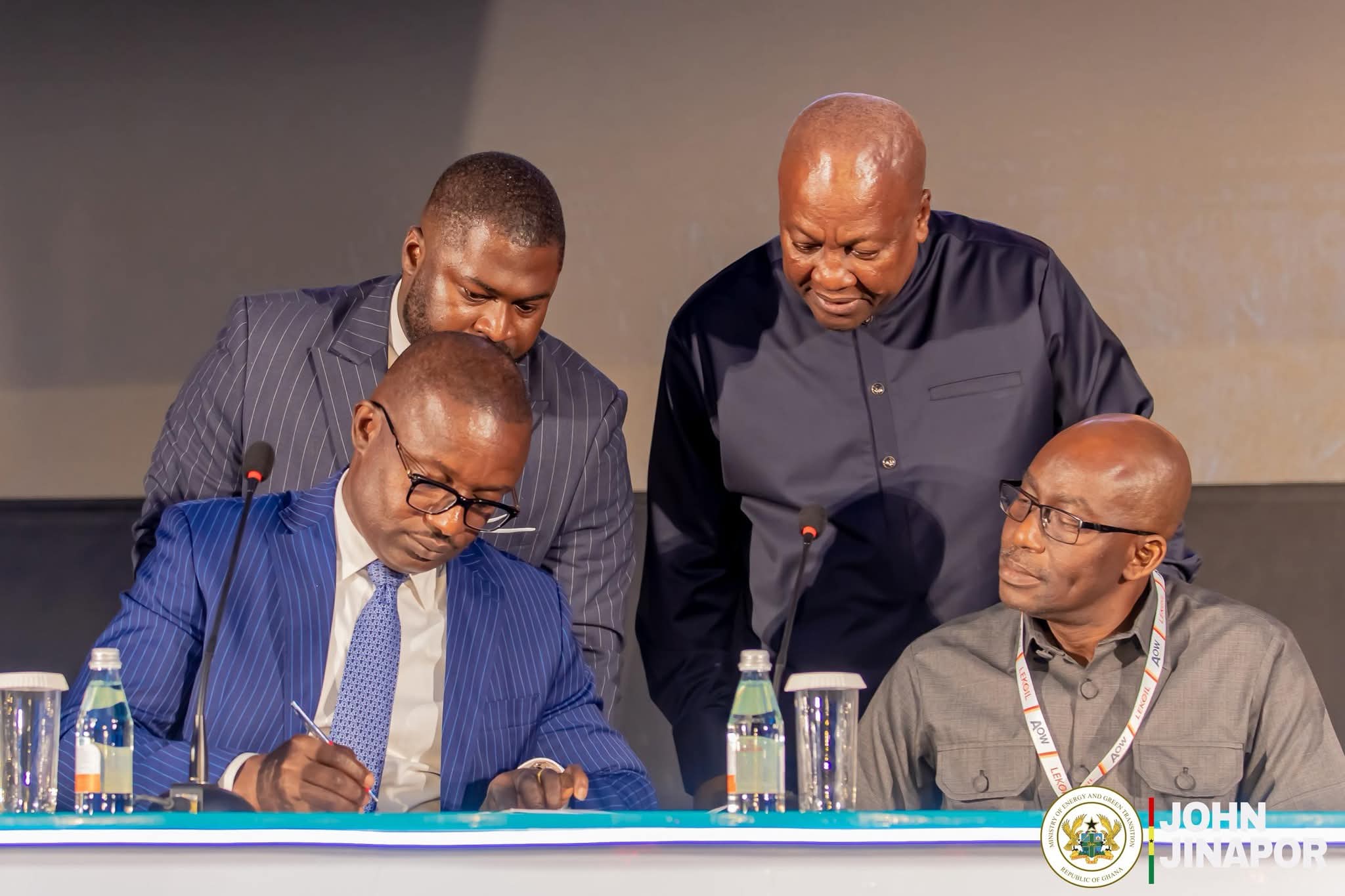 John Jinapor signs Memorandum of Intent with ENI, Vitol on behalf of Gov’t of Ghana