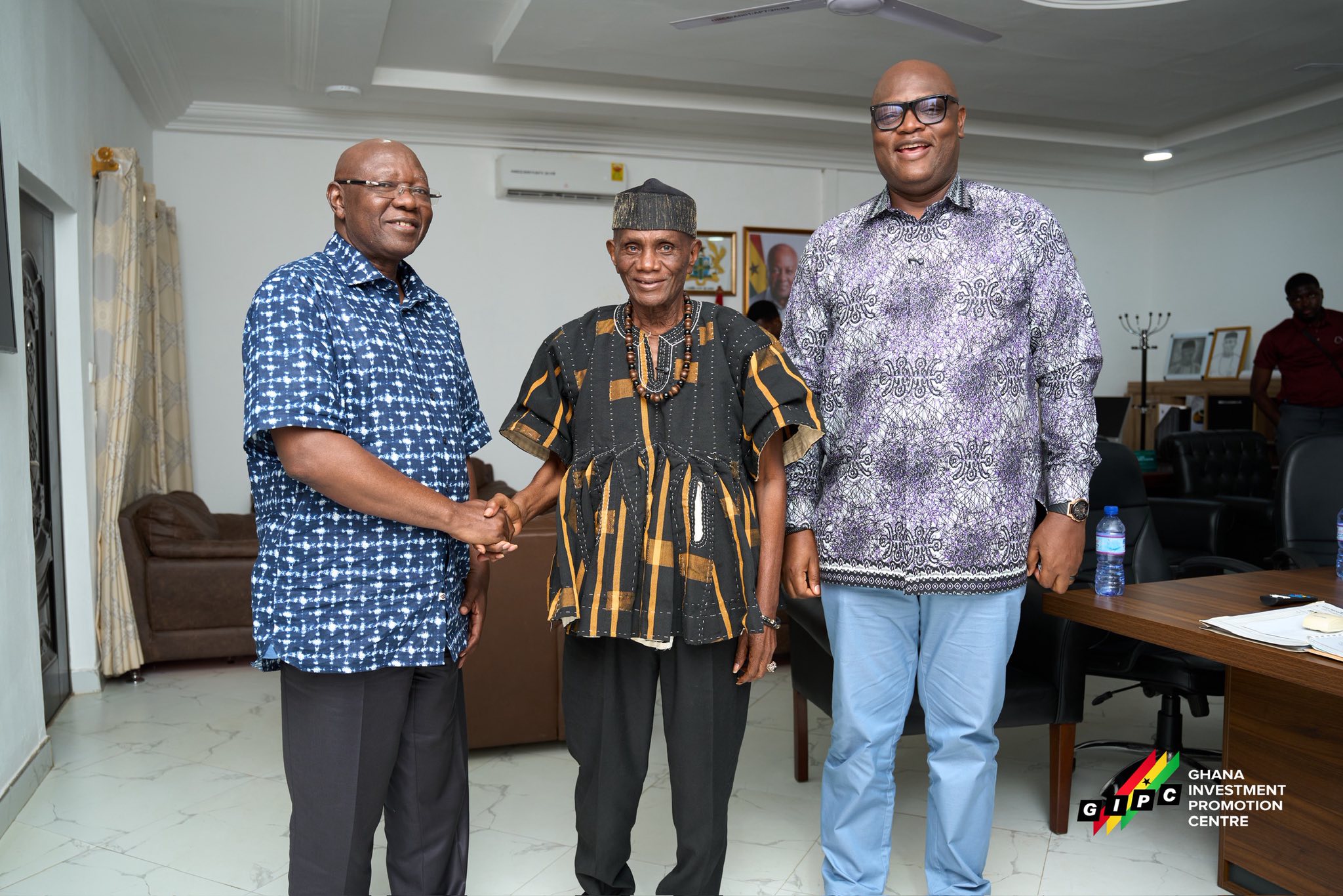 GIPC Team calls on Oti Regional Minister John Kwadwo Gyapong, ahead of Oti Regional Investment Forum