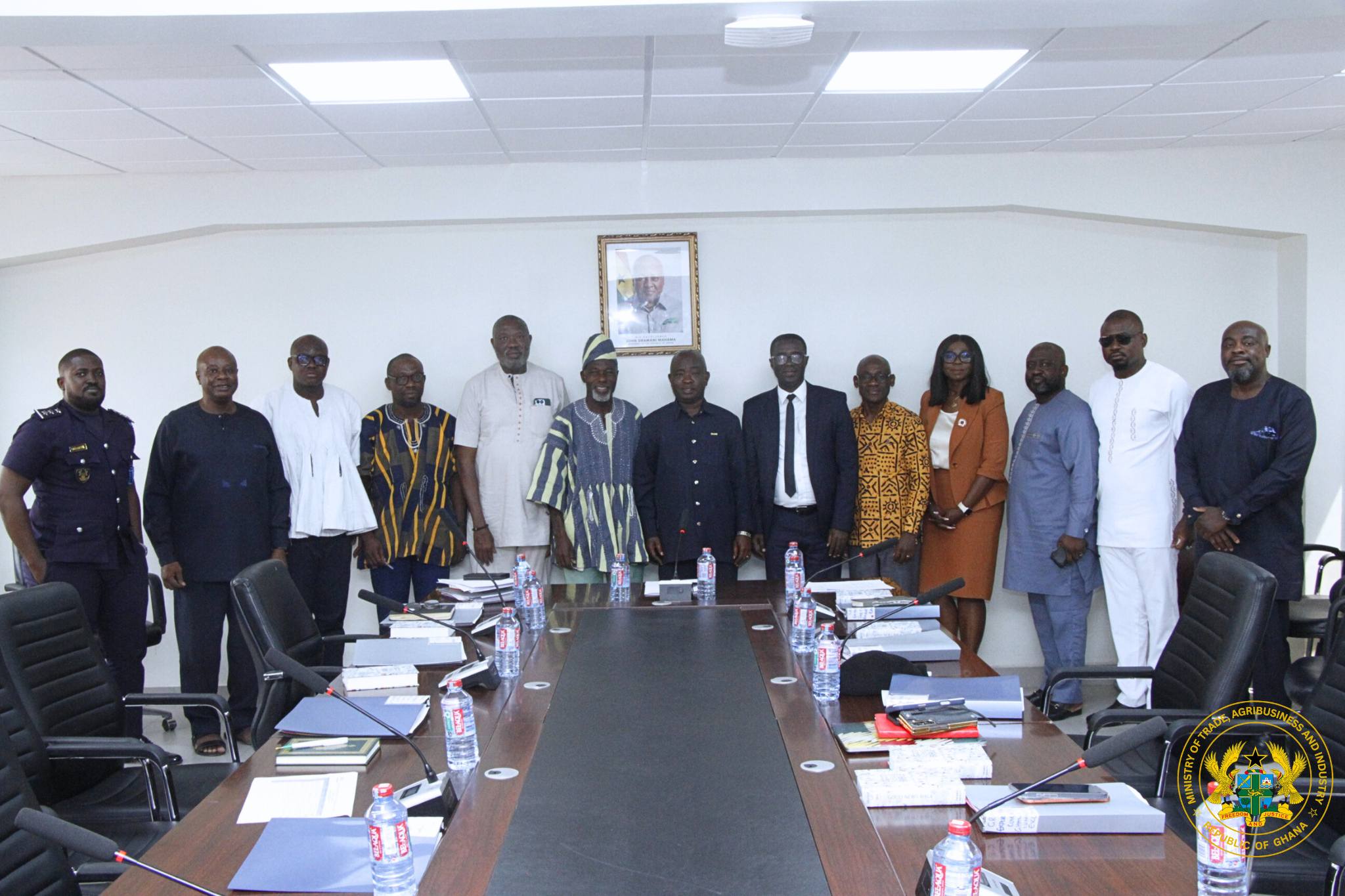 Trade Minister Urges Grains Export Permits Committee to Uphold Professionalism and Integrity