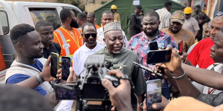 Baba Jamal visits Accra Newtown scene to support emergency response efforts