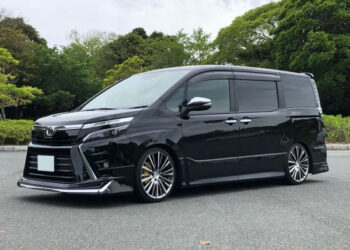 Ghana Bans Toyota Voxy for Commercial Passenger Transport over safety risks