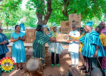 Speaker Bagbin donates assorted Items to boost Teaching and Learning at Sombo SHS