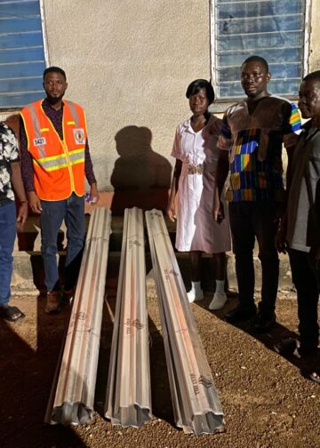Daffiama-Bussie-Issa MP donates Roofing Sheets to Schools, Health Center after windstorm 