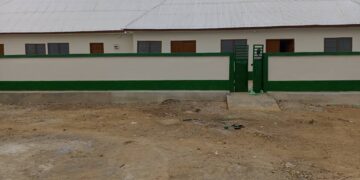 Former Garu MP Albert Alalzuuga commissions Ziseri CHPS Compound