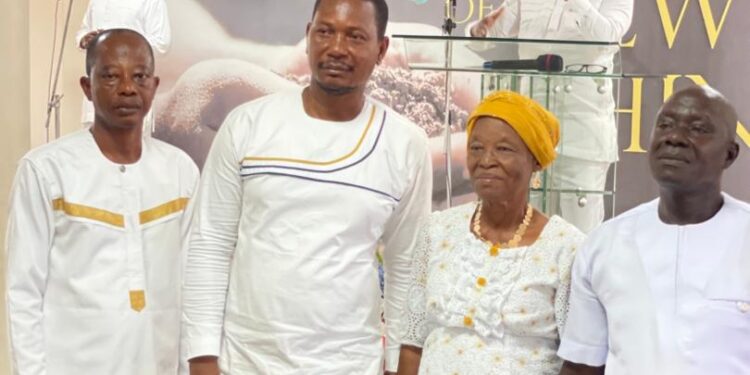 Found At Last: Peace FM’s Emmanuel Akorli finally meets Class One Teacher