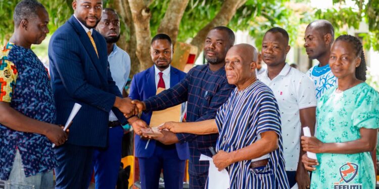 Minority Leader donates GH¢40,000 to Tsiame SHS for Boys’ Dormitory rehabilitation