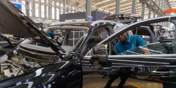 Mahama commissions expanded Zonda Tec Assembly Plant in Tema