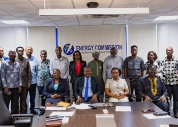 Energy Commission Board Chairman swears in Electricity and Natural Gas Technical Committee